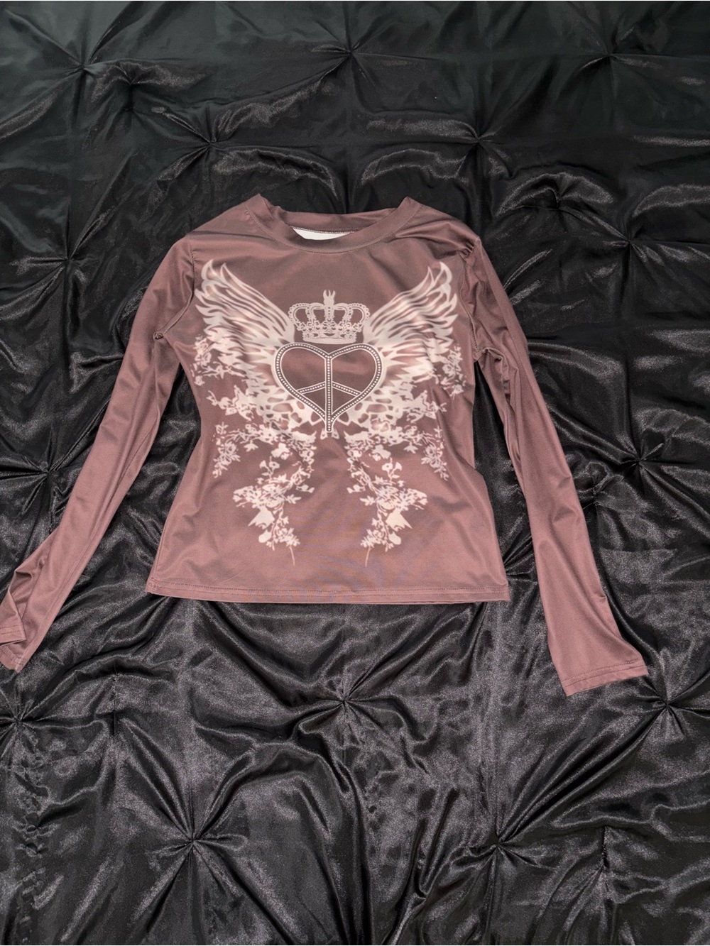 SHEIN Dusty Mauve Long-Sleeve Heart & Wing Graphic Tee